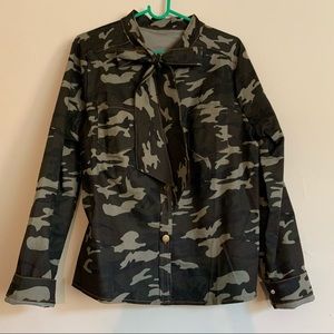 🚫SOLD🚫 NWOT Camo Tie-Neck Blouse